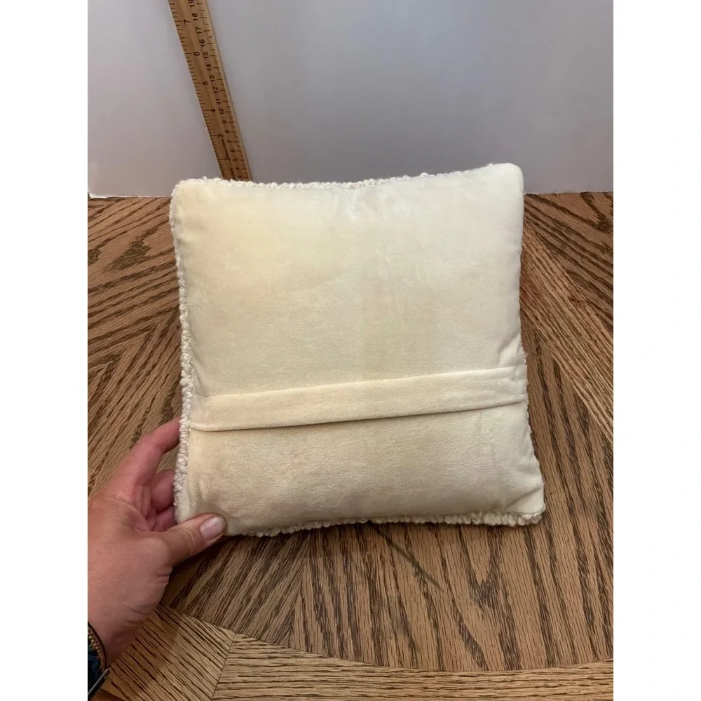 Christmas Holiday Hooked Wool Ornament Throw Pillow 8x8 Ivory Red Green